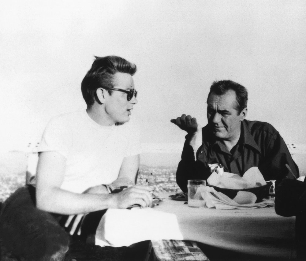 Breakfast with a view over Los Angeles, with actors James Dean and Jim Backus