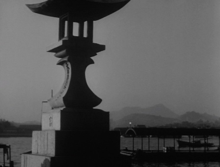 Often considered Ozu’s masterpiece, Tokyo Story is a poignant look at ageing parents’ estrangement from their adult children. This shot follows the couple’s unspoken realisation that the coastal vacation arranged by their kids is largely to avoid taking care of them